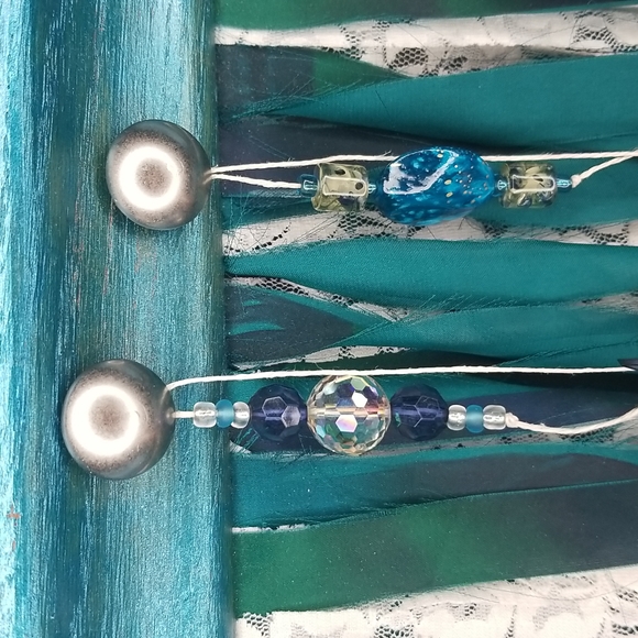 Hand Crafted Upcycled Frame with Hand Drawn Cannabis Leaves - Picture 4 of 8